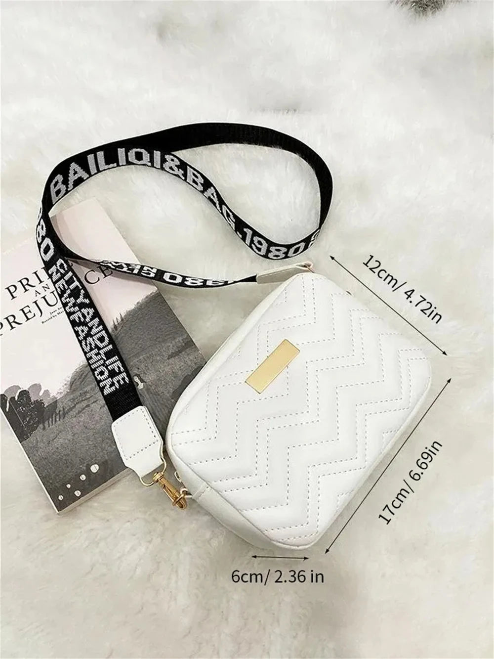 1Pcs Messenger Bag for Women Trend Lingge Embroidery Camera Female Shoulder Bag Fashion Ladies Crossbody Bags Bags for Wome