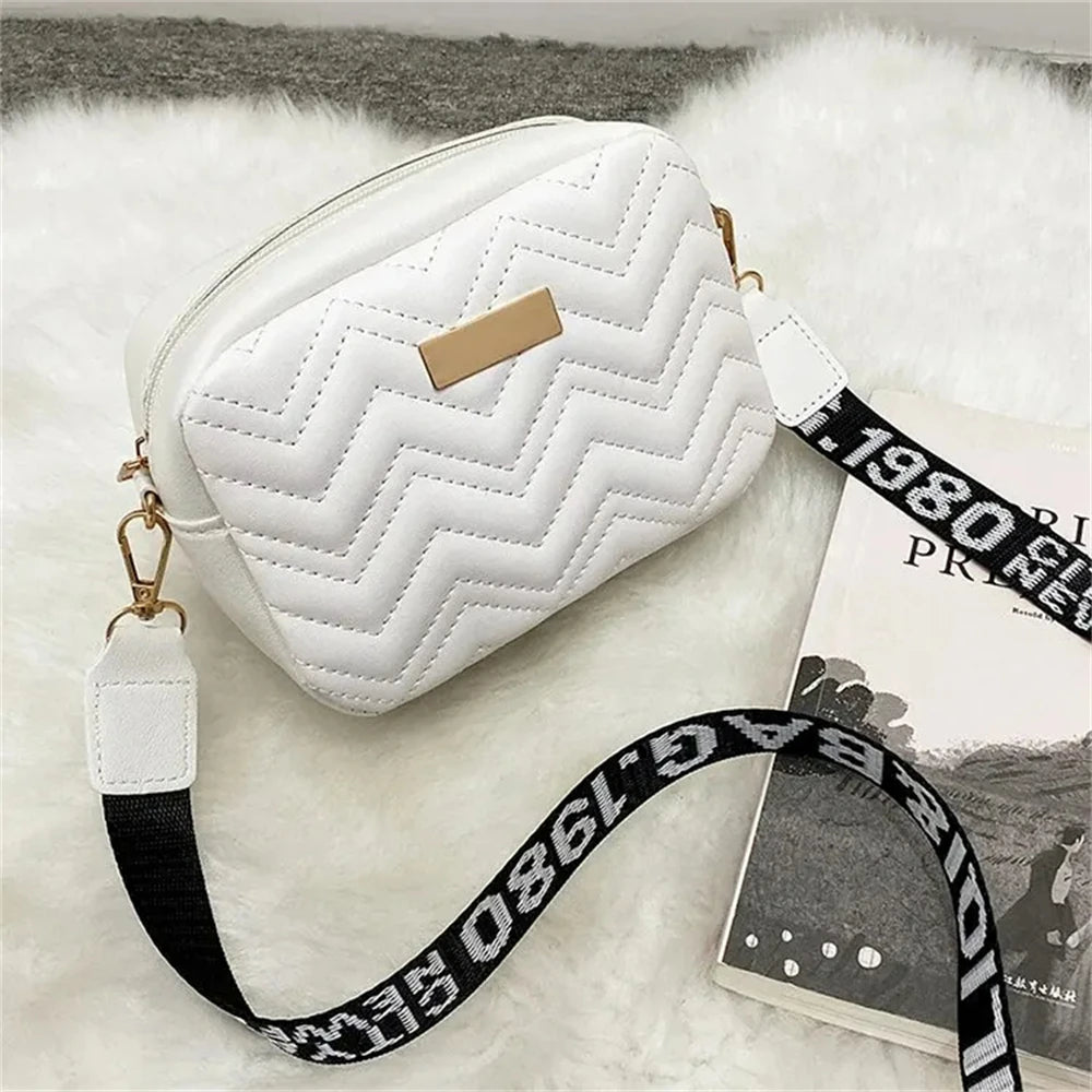 1Pcs Messenger Bag for Women Trend Lingge Embroidery Camera Female Shoulder Bag Fashion Ladies Crossbody Bags Bags for Wome